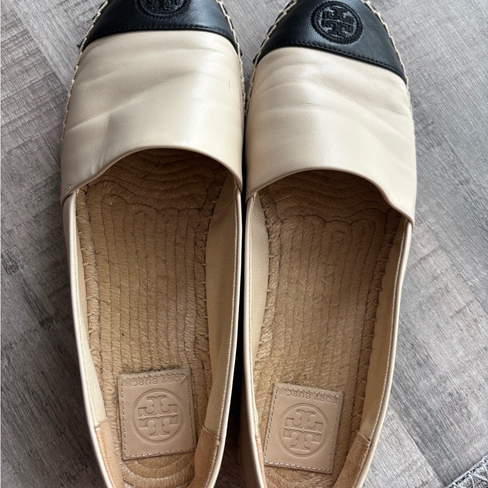 Tory Burch Women's Cream and Black Espadrilles - Picture 4 of 4